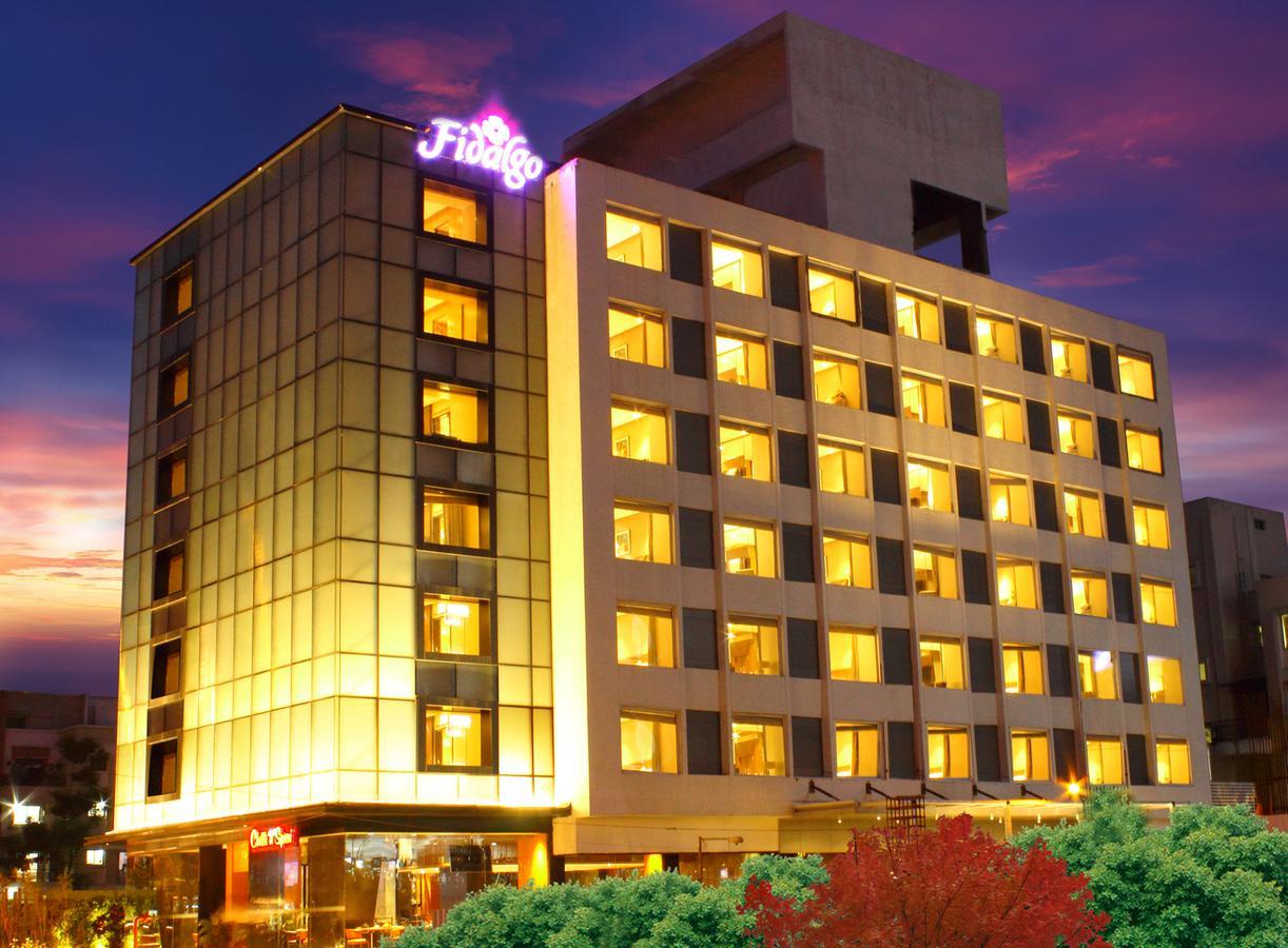 Hotel Fidalgo Pune Esterno foto